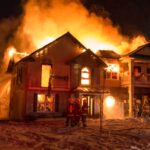 Une maison en feu