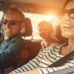 famille en voiture